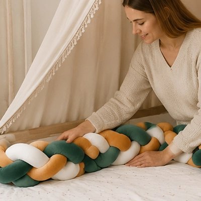 Tresse de lit maman heureuse de l'installation facile